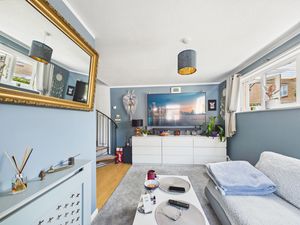 Lounge- click for photo gallery